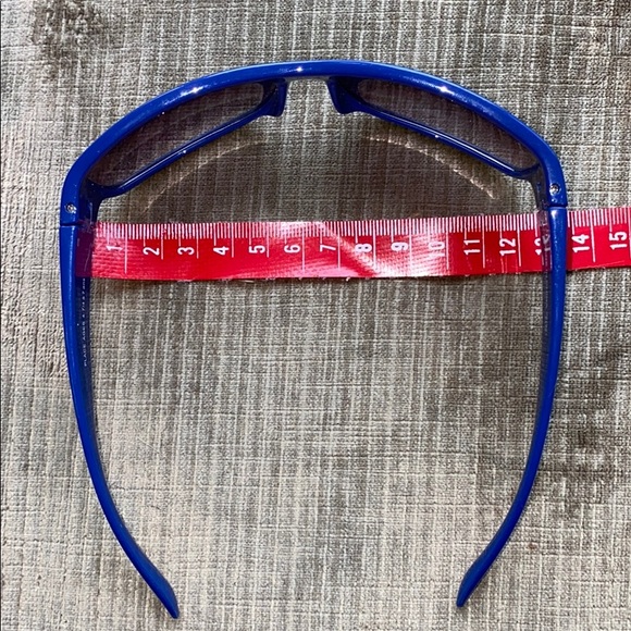 Children’s Place Sunglasses - Picture 6 of 7